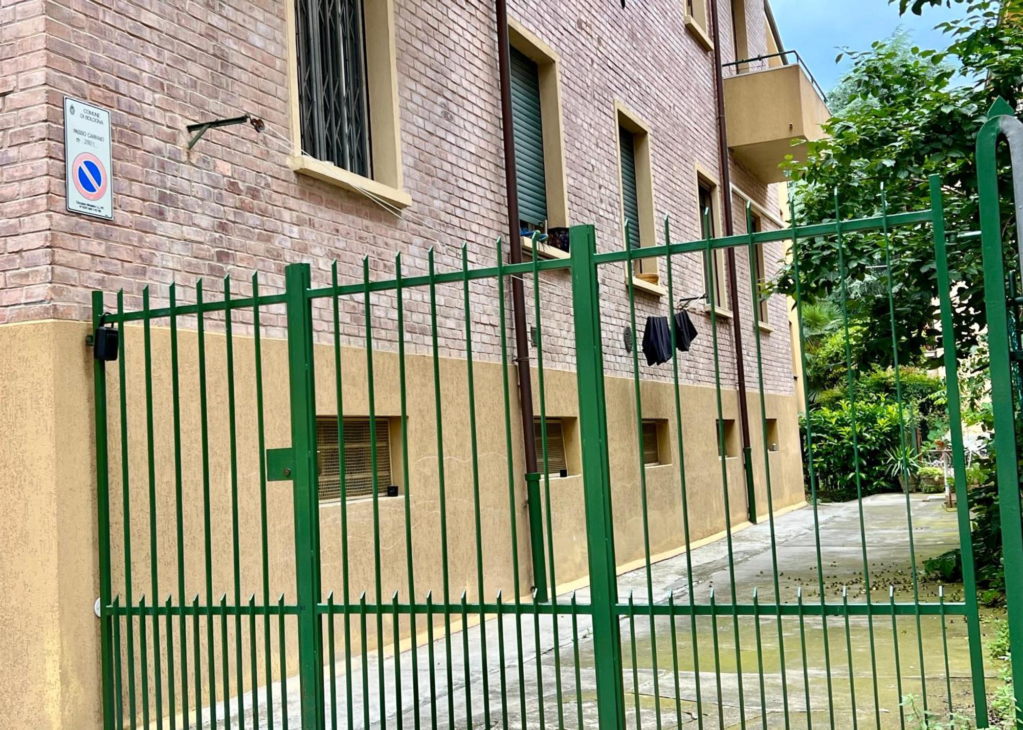 Charming Apartment Near Saragozza Bologna Exterior photo